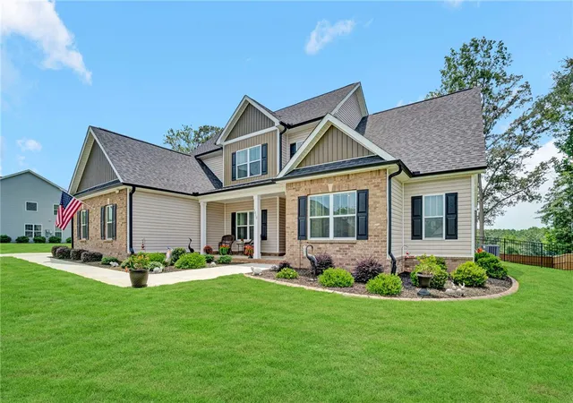 4th image of 1010 Waterside Dr, Easley, SC 29642 | MLS# 20304608