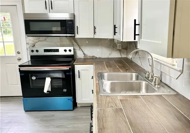 Photo 3 of Single family home for sale at 206 Henry M Turner St, Abbeville, SC 29620 | MLS# 20304660 | Listing updated on 2026-08-08