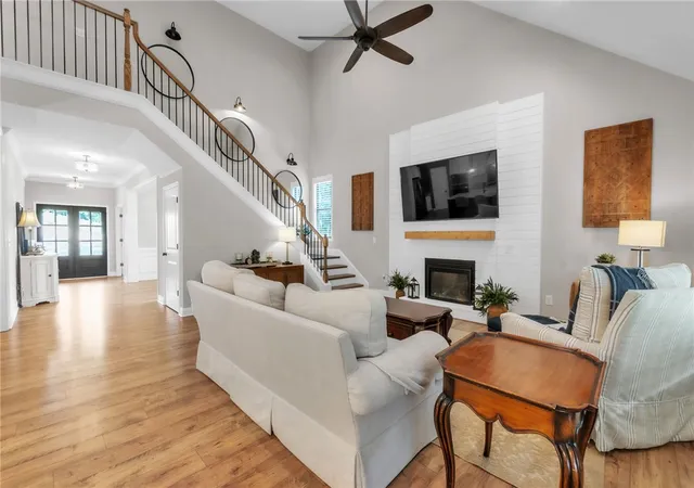Photo 3 of Single family home for sale at 116 Viaroma Dr, Anderson, SC 29621 | MLS# 20304565 | Listing updated on 2026-09-10