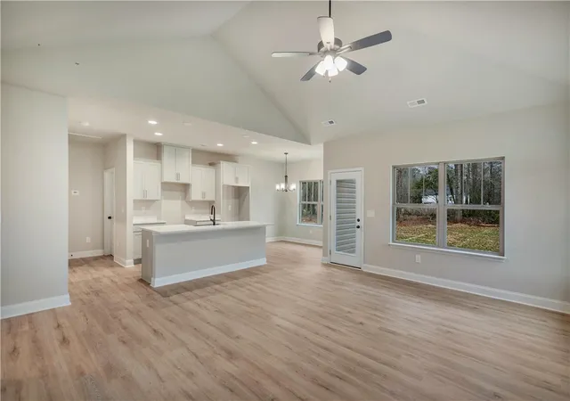 3rd image of 112 Brookridge Dr, Anderson, SC 29624 | MLS# 20304689