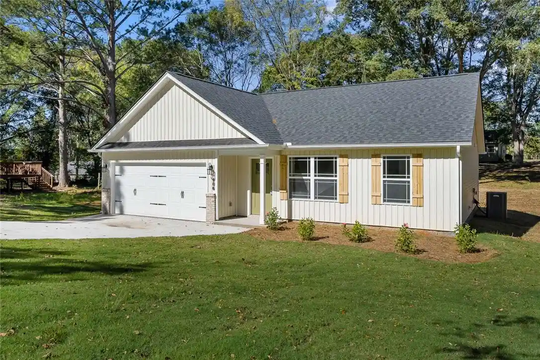 Photo 1 of Single family home for sale at 106 Hawthorne Dr, Anderson, SC 29625 | MLS# 20304509 | Listing updated on 2026-10-24