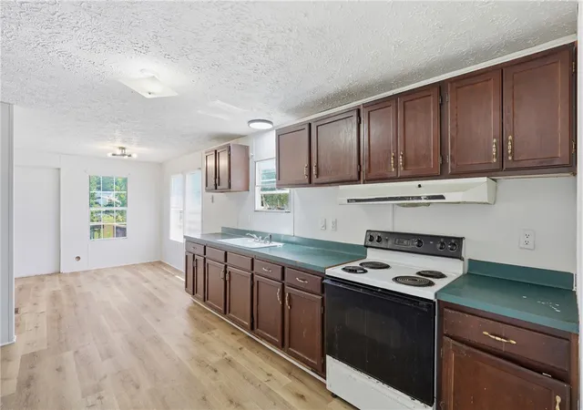 Photo 3 of Manufactured home for sale at 1171 Old Pelzer Rd, Piedmont, SC 29673 | MLS# 20304713 | Listing updated on 2026-10-02