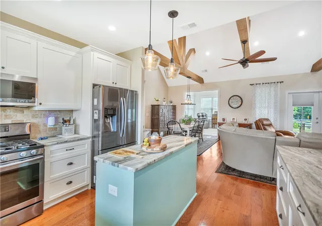 4th image of 1204 Cherokee Rd, Townville, SC 29689 | MLS# 20304053
