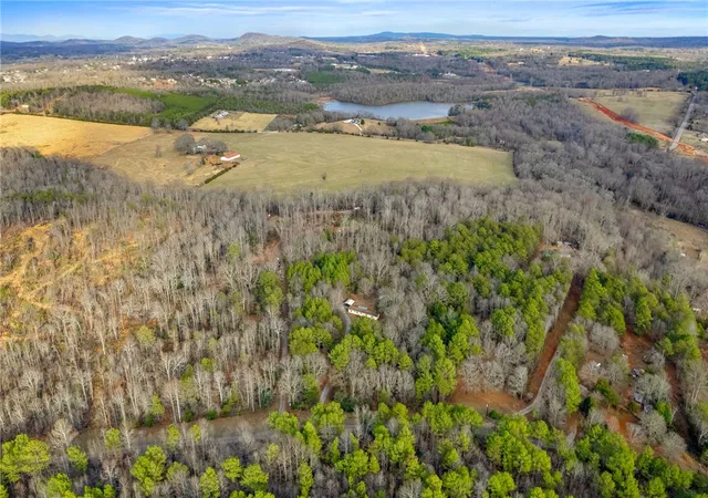 Photo 14 of Sale Pending at 191 Juniper Ln, Pickens, SC 29671 | MLS# 20304730 | Listing updated on 2026-08-05