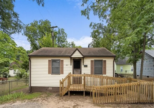 Photo 2 of Single family home for sale at 803 King St, Anderson, SC 29625 | MLS# 20304634 | Listing updated on 2026-10-28