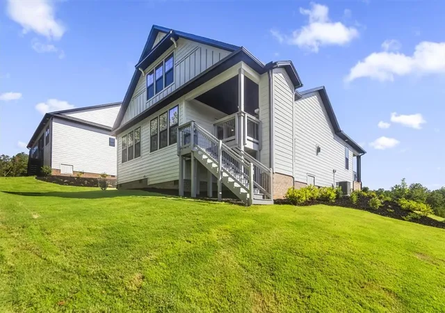 Photo 2 of Single family home for sale at 131 Shale Dr, Central, SC 29630 | MLS# 20304826 | Listing updated on 2026-10-25