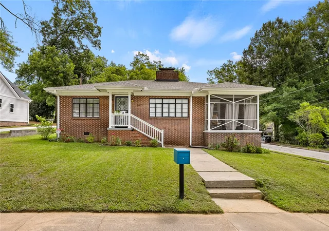 Photo 2 of Single family home for sale at 1413 S Mcduffie St, Anderson, SC 29624 | MLS# 20304880 | Listing updated on 2026-10-08