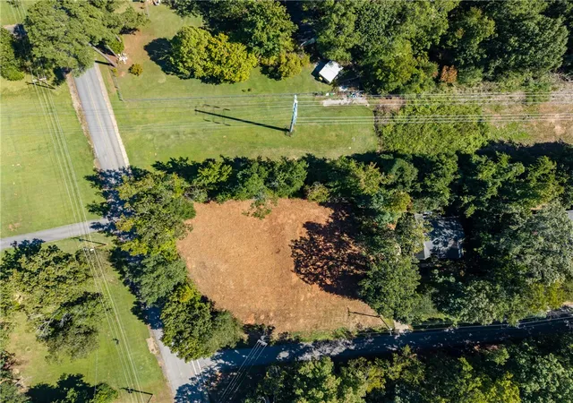 Photo 2 of Land for sale at 101 Stardust Ln, Clemson, SC 29631 | MLS# 20305028 | Listing updated on 2026-10-04