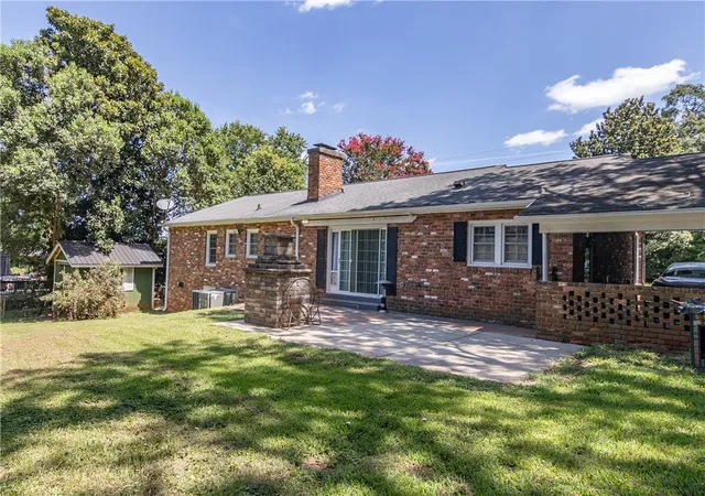 Photo 4 of Single family home for sale at 306 Woodfern Cir, Anderson, SC 29625 | MLS# 20305293 | Listing updated on 2026-10-02