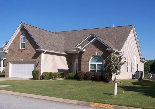 Photo 30 of Single family home for sale at 100 Worcester Ln, Easley, SC 29642 | MLS# 20305391 | Listing updated on 2026-09-08