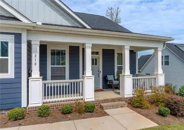 Photo 2 of Single family home for sale at 210 Maverick Trl, Central, SC 29630 | MLS# 20305183 | Listing updated on 2026-08-26