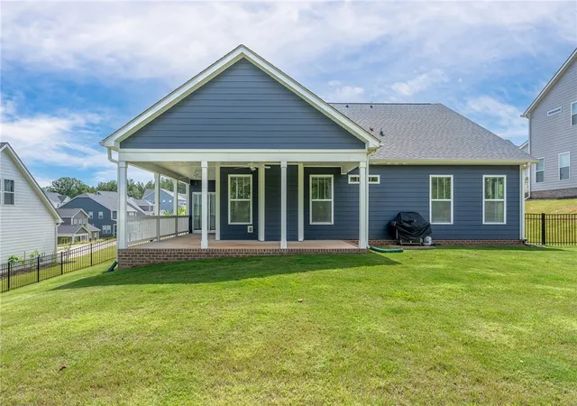 Photo 3 of Single family home for sale at 210 Maverick Trl, Central, SC 29630 | MLS# 20305183 | Listing updated on 2026-10-24