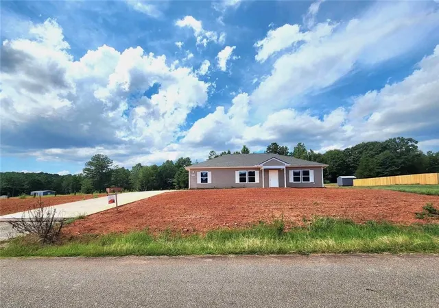 Photo 1 of Single family home for sale at 118 George Edward Dr, Anderson, SC 29624 | MLS# 20305489 | Listing updated on 2026-09-04