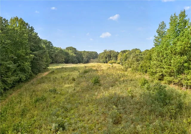 Photo 2 of House for sale at 460 B N Major Rd, Belton, SC 29627 | MLS# 20305490 | Listing updated on 2026-09-23