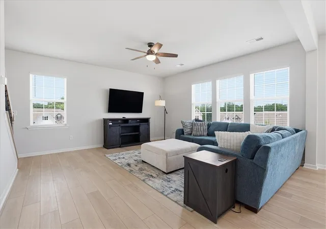 Photo 3 of Single family home for sale at 365 Sliding Rock Dr, Pendleton, SC 29670 | MLS# 20305498 | Listing updated on 2026-10-01