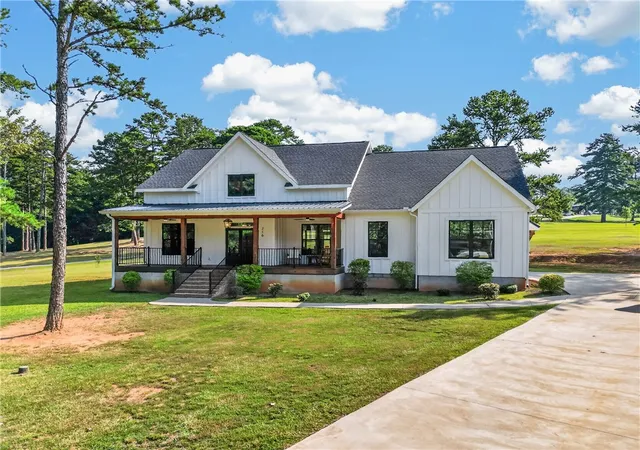 Photo 1 of Single family home for sale at 216 Bunker Ln, Westminster, SC 29693 | MLS# 20305430 | Listing updated on 2026-09-07