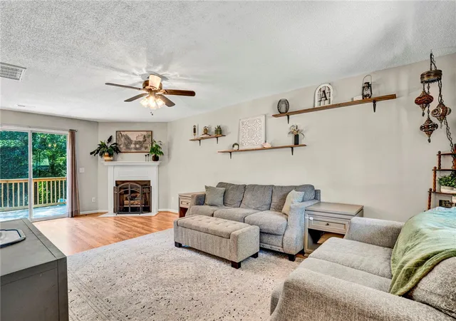 Photo 4 of Sale Pending at 1222 Old Mill Rd, Easley, SC 29642 | MLS# 20305458 | Listing updated on 2026-09-19