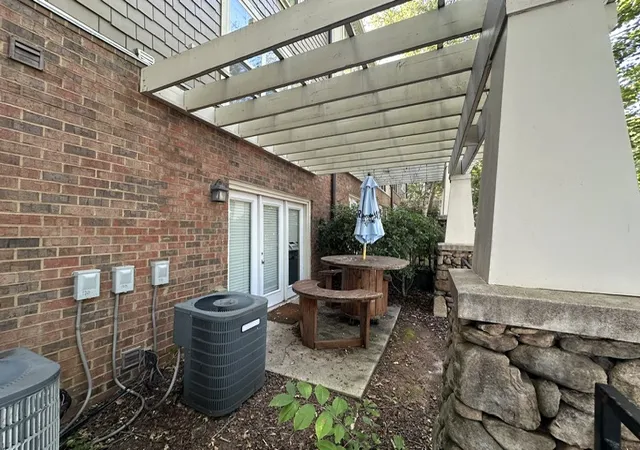 Listing Photo 2 - Condo for sale in building located at 833 Old Greenville Hwy Old Greenville Hwy, Clemson, SC 29631 - Unit #111