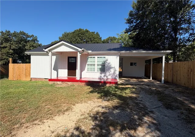 Photo 16 of Single family home for sale at 2910 Chambers Rd, Anderson, SC 29626 | MLS# 20305365 | Listing updated on 2026-08-27