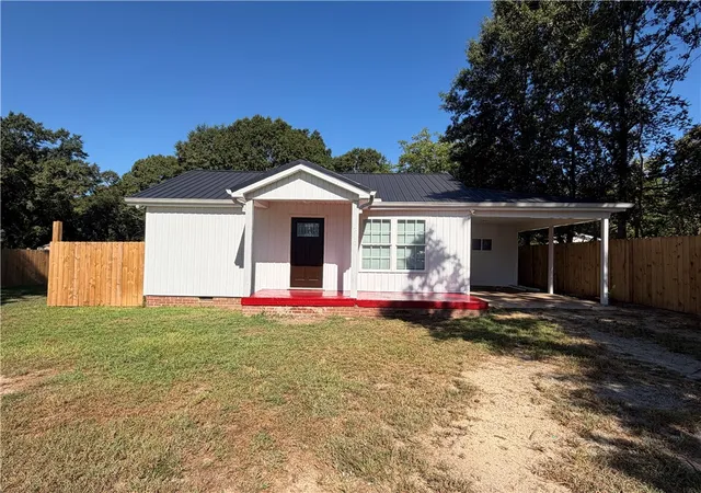 Photo 1 of Single family home for sale at 2910 Chambers Rd, Anderson, SC 29626 | MLS# 20305365 | Listing updated on 2026-08-27