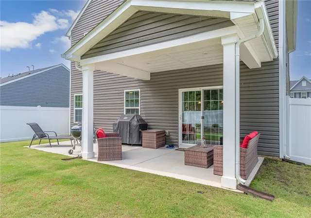Photo 3 of Single family home for sale at 9 Wiltshire Cir, Easley, SC 29642 | MLS# 20305135 | Listing updated on 2026-08-30