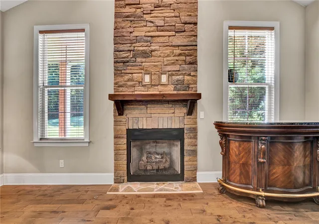 Photo 3 of Single family home for sale at 118 Upper Lake Dr, Easley, SC 29640 | MLS# 20305519 | Listing updated on 2026-09-17