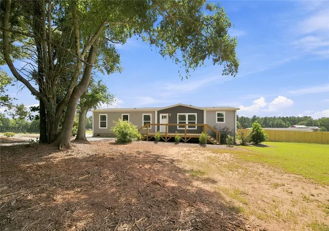 Photo 3 of Manufactured home for sale at 112 Purdy Rd, Iva, SC 29655 | MLS# 20305549 | Listing updated on 2026-09-18