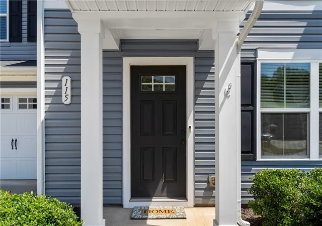 Photo 4 of Single family home for sale at 115 Queens Mill Ct, Pendleton, SC 29670 | MLS# 20305552 | Listing updated on 2026-10-15