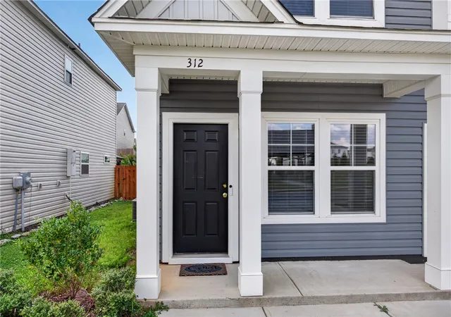 Photo 3 of Single family home for sale at 312 Phillips Dr, Pendleton, SC 29670 | MLS# 20305452 | Listing updated on 2026-09-22