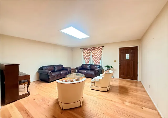 4th image of 107 Stonebrook Dr, Seneca, SC 29672 | MLS# 20305529