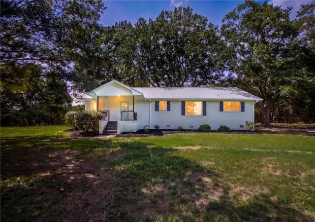 Photo 1 of Single family home for sale at 488 Tabor Woods Rd, Pickens, SC 29671 | MLS# 20305307 | Listing updated on 2026-10-05
