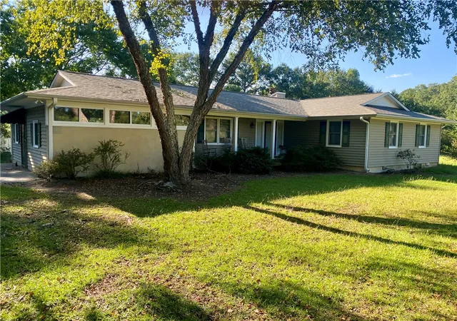 Photo 1 of Single family home for sale at 327 Five Forks Rd, Anderson, SC 29621 | MLS# 20305663 | Listing updated on 2026-09-11