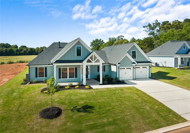 Photo 1 of Single family home for sale at 321 Mahaffey Rd, Williamston, SC 29697 | MLS# 20305673 | Listing updated on 2026-09-14