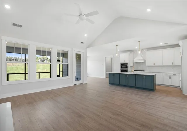 Photo 3 of Single family home for sale at 321 Mahaffey Rd, Williamston, SC 29697 | MLS# 20305673 | Listing updated on 2026-09-14