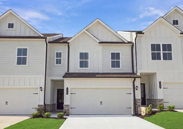 Photo 1 of Sale Pending at 128 Brass Tack Dr, Greenville, SC 29611 | MLS# 20305770 | Listing updated on 2026-10-05
