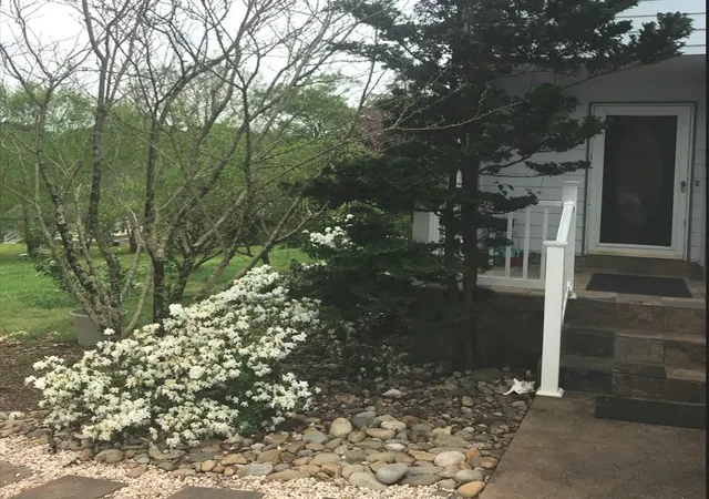 Photo 3 of Single family home for sale at 109 Lake Ridge Cir, Walhalla, SC 29691 | MLS# 20304984 | Listing updated on 2026-09-30
