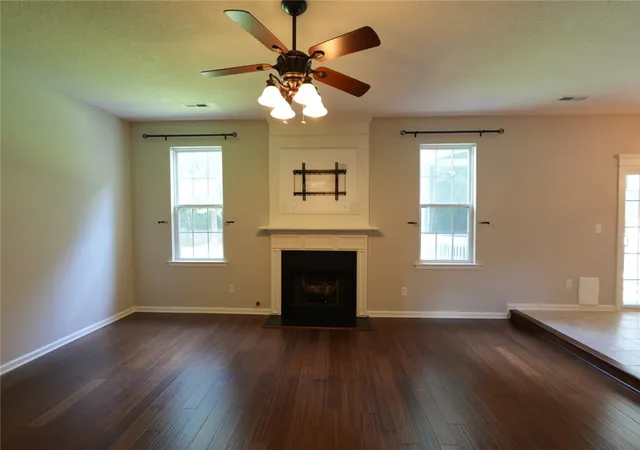 Photo 3 of Single family home for sale at 321 Edenberry Way, Easley, SC 29642 | MLS# 20306160 | Listing updated on 2026-10-03