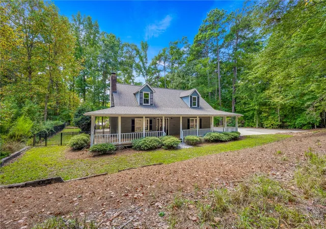 Photo 3 of Single family home for sale at 1105 Fisher Rd, Anderson, SC 29625 | MLS# 20306146 | Listing updated on 2026-10-16