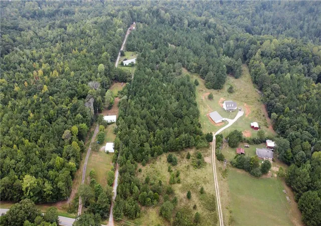 Photo 1 of Sale Pending at 921 Dockins Dr, Fair Play, SC 29643 | MLS# 20306240 | Listing updated on 2026-10-08