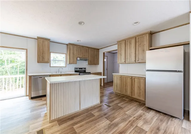 Photo 3 of Manufactured home for sale at 1175 Simms School Rd, Central, SC 29630 | MLS# 20306241 | Listing updated on 2026-10-15