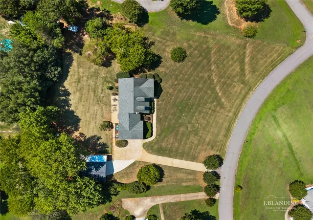 Photo 2 of Single family home for sale at 214 Devon Way, Anderson, SC 29621 | MLS# 20306149 | Listing updated on 2026-10-10