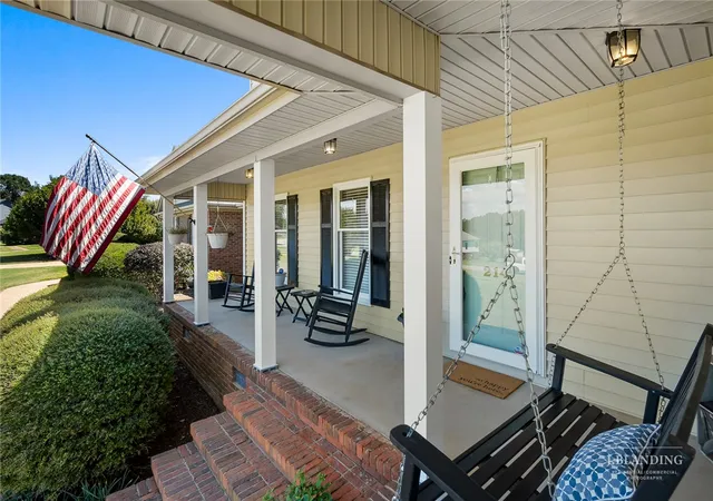Photo 3 of Single family home for sale at 214 Devon Way, Anderson, SC 29621 | MLS# 20306149 | Listing updated on 2026-10-10