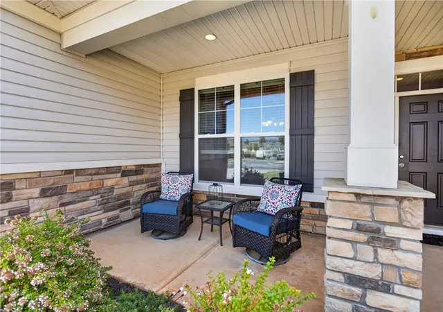 Photo 3 of Single family home for sale at 104 Spyglass Ln, Pendleton, SC 29670 | MLS# 20305974 | Listing updated on 2026-09-23