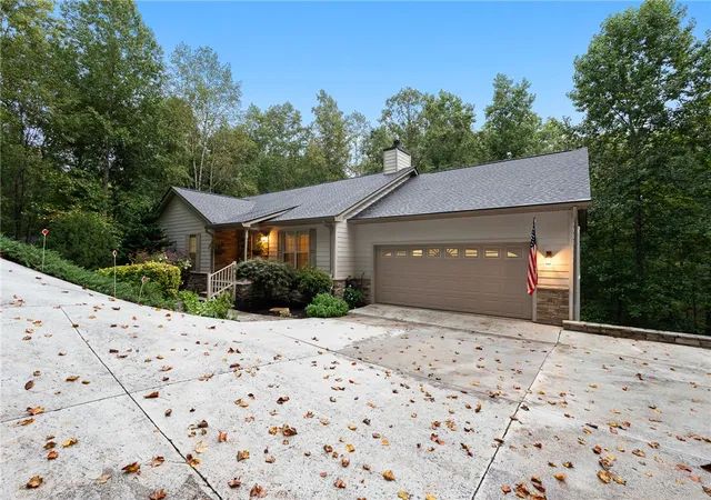 Photo 1 of Single family home for sale at 73 Starboard Tack Dr, Salem, SC 29676 | MLS# 20305348 | Listing updated on 2026-10-20