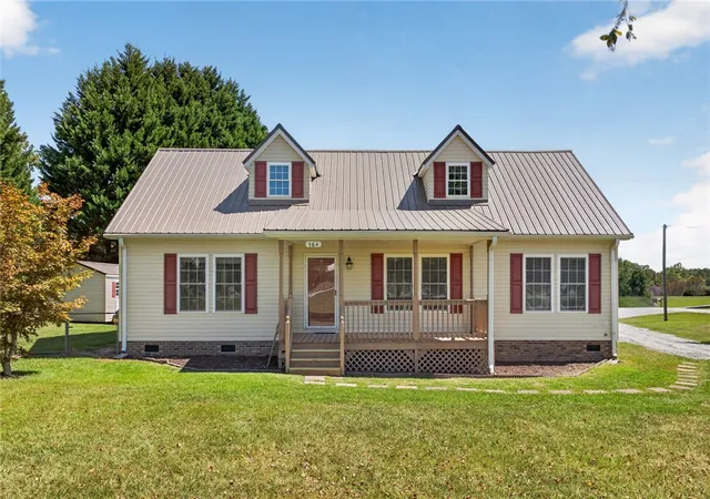 Photo 1 of Single family home for sale at 564 Fairfield Rd, Walhalla, SC 29691 | MLS# 20306248 | Listing updated on 2026-09-28