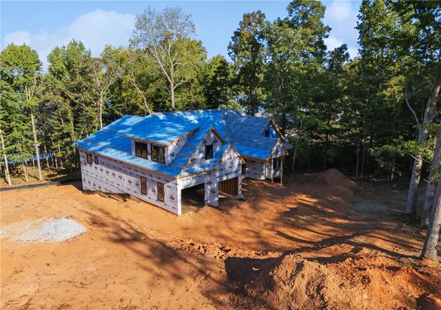 Photo 1 of Single family home for sale at 305 Inland Dr, Anderson, SC 29625 | MLS# 20306283 | Listing updated on 2026-09-17