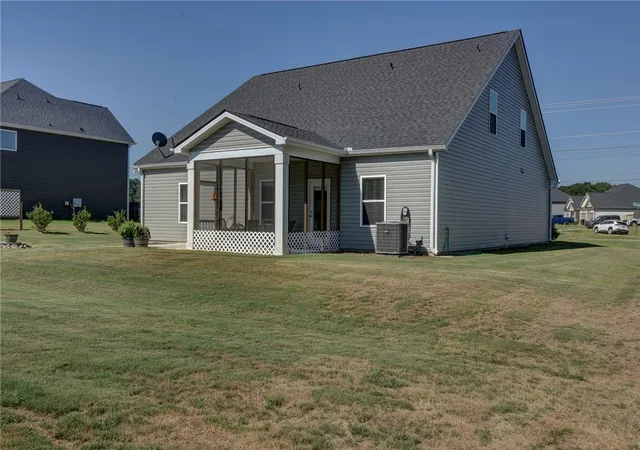 Photo 2 of Single family home for sale at 220 Clinkscales Rd, Anderson, SC 29624 | MLS# 20306182 | Listing updated on 2026-09-19