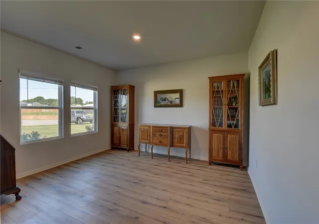Photo 3 of Single family home for sale at 220 Clinkscales Rd, Anderson, SC 29624 | MLS# 20306182 | Listing updated on 2026-09-19
