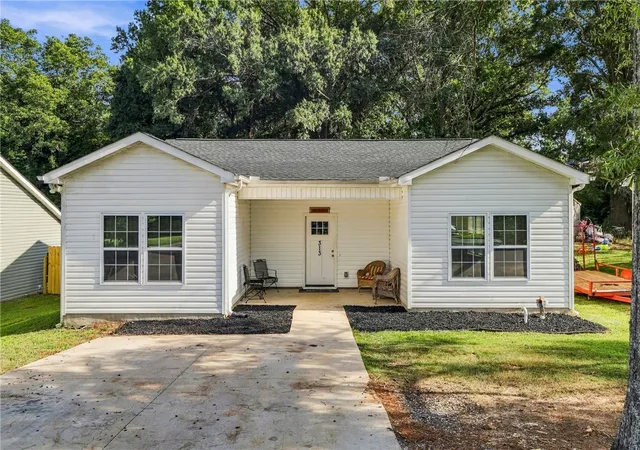 Photo 1 of Single family home for sale at 313 Saluda St, Belton, SC 29627 | MLS# 20306301 | Listing updated on 2026-09-26