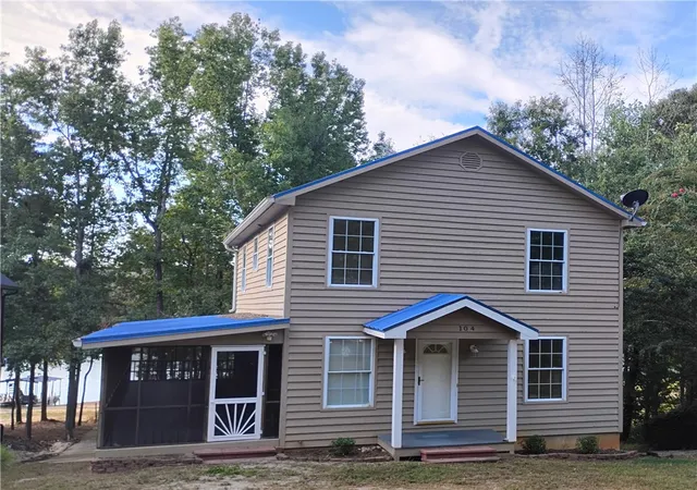 Photo 1 of Single family home for sale at 104 Lakehill Rd, Fair Play, SC 29643 | MLS# 20306124 | Listing updated on 2026-10-06